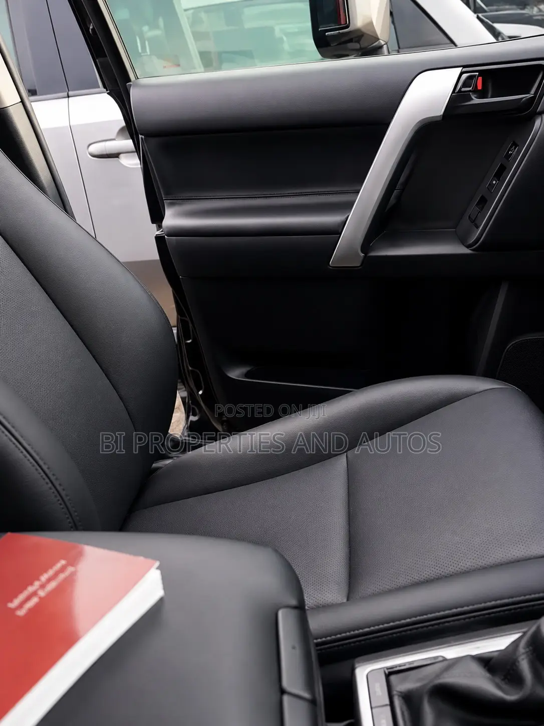 Toyota Land Cruiser Prado 2023 Black