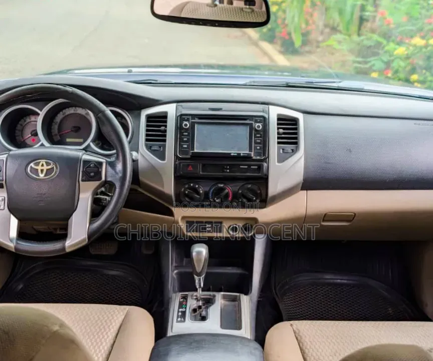 Toyota Tacoma 2014
