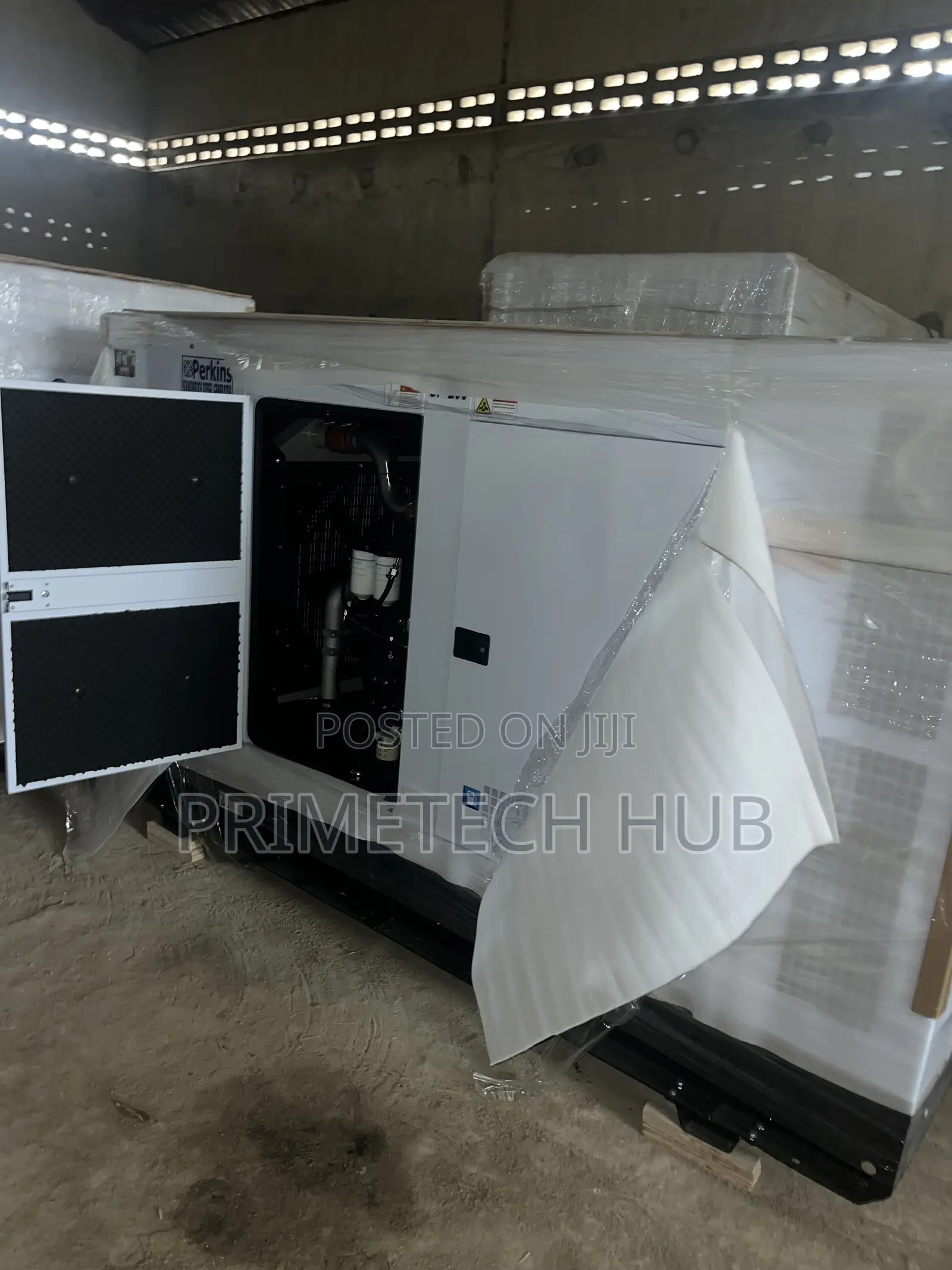 Industrial 200kva Perkins Generator (Soundproof)