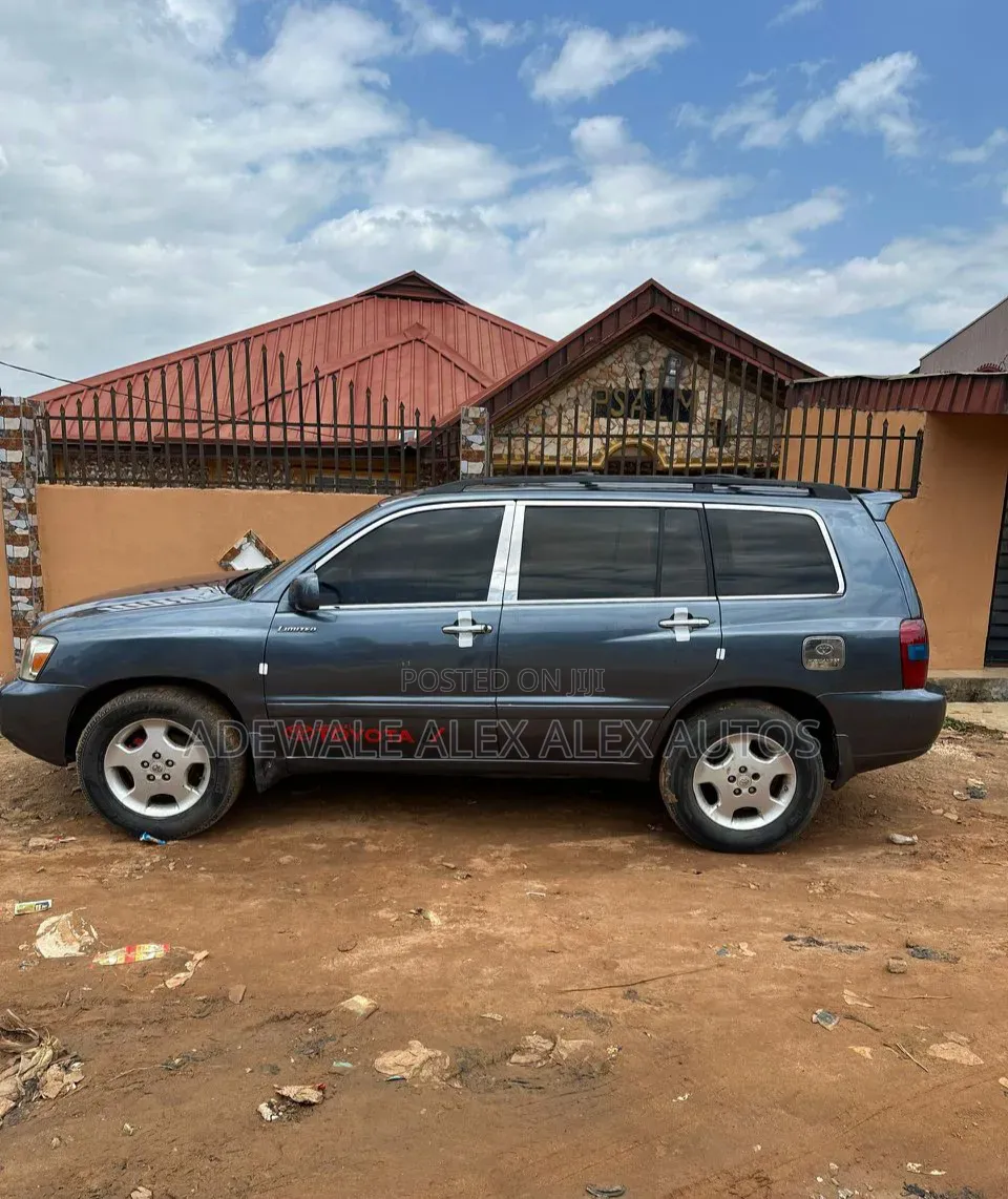 Toyota Highlander 2005 Blue