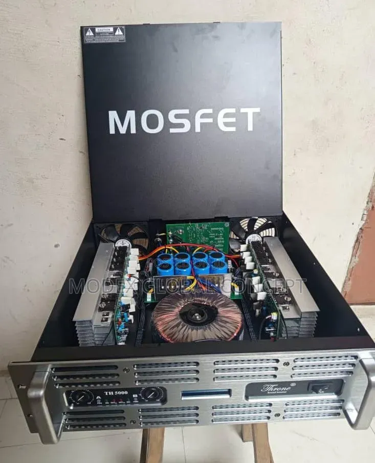 Throne Th 5000 Professional Power Amplifier.