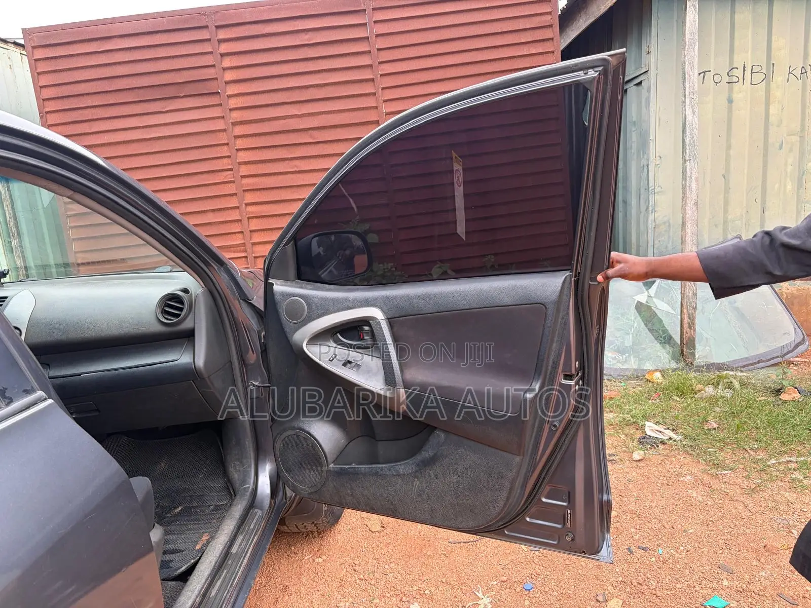 Toyota RAV4 2011 Brown