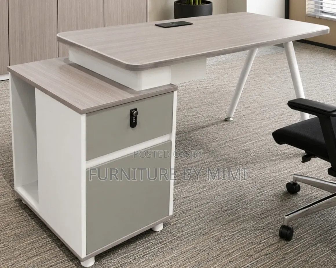 Modern L-Shaped Executive Desk – Sleek Design With Integrated Storage
