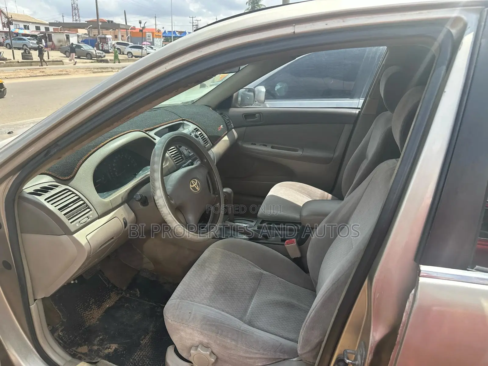 Toyota Camry LE 4dr Sedan (2.4L 4cyl 4A) 2004 Silver