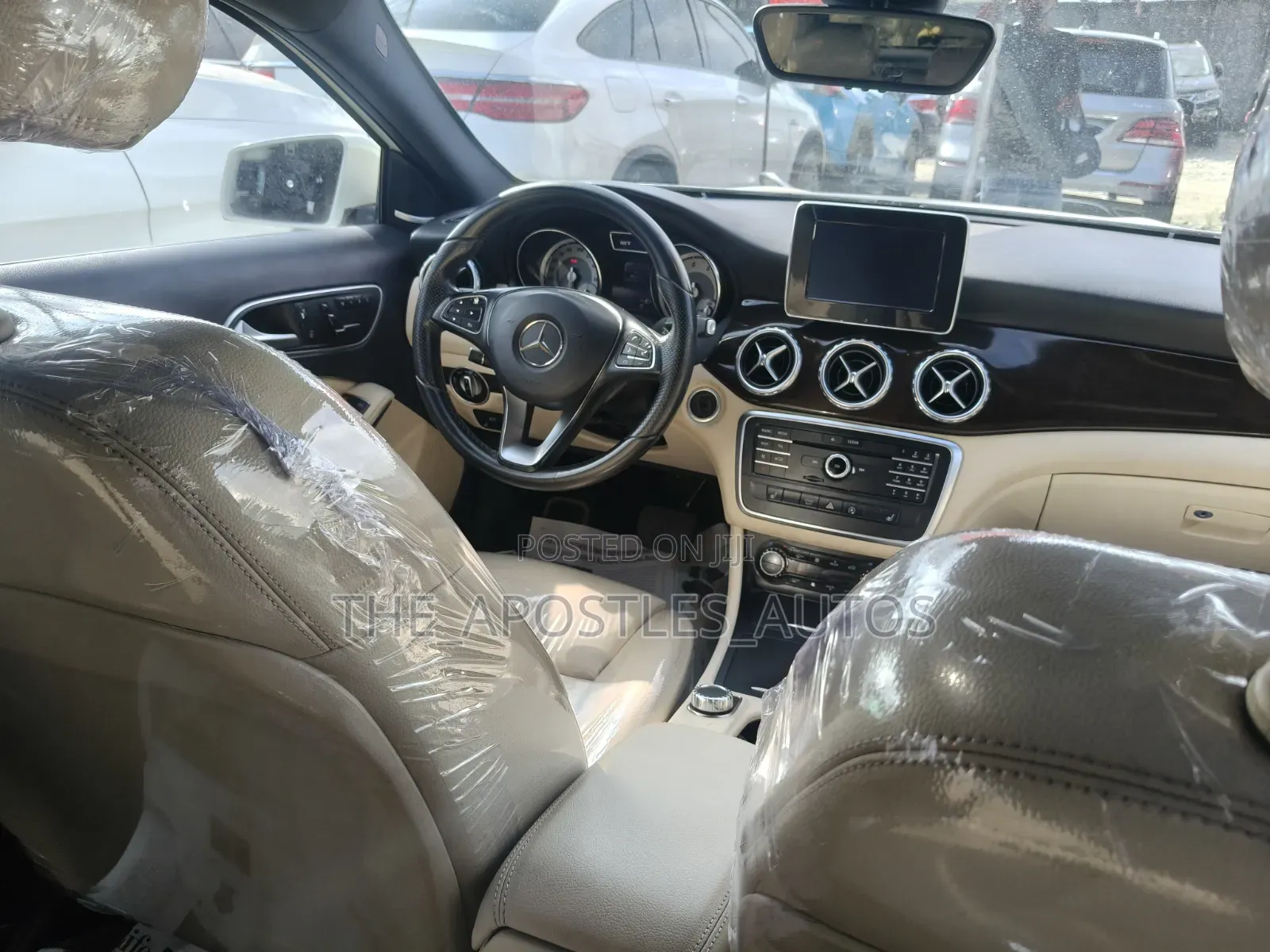 Mercedes-Benz GLA 250 2017 Off white