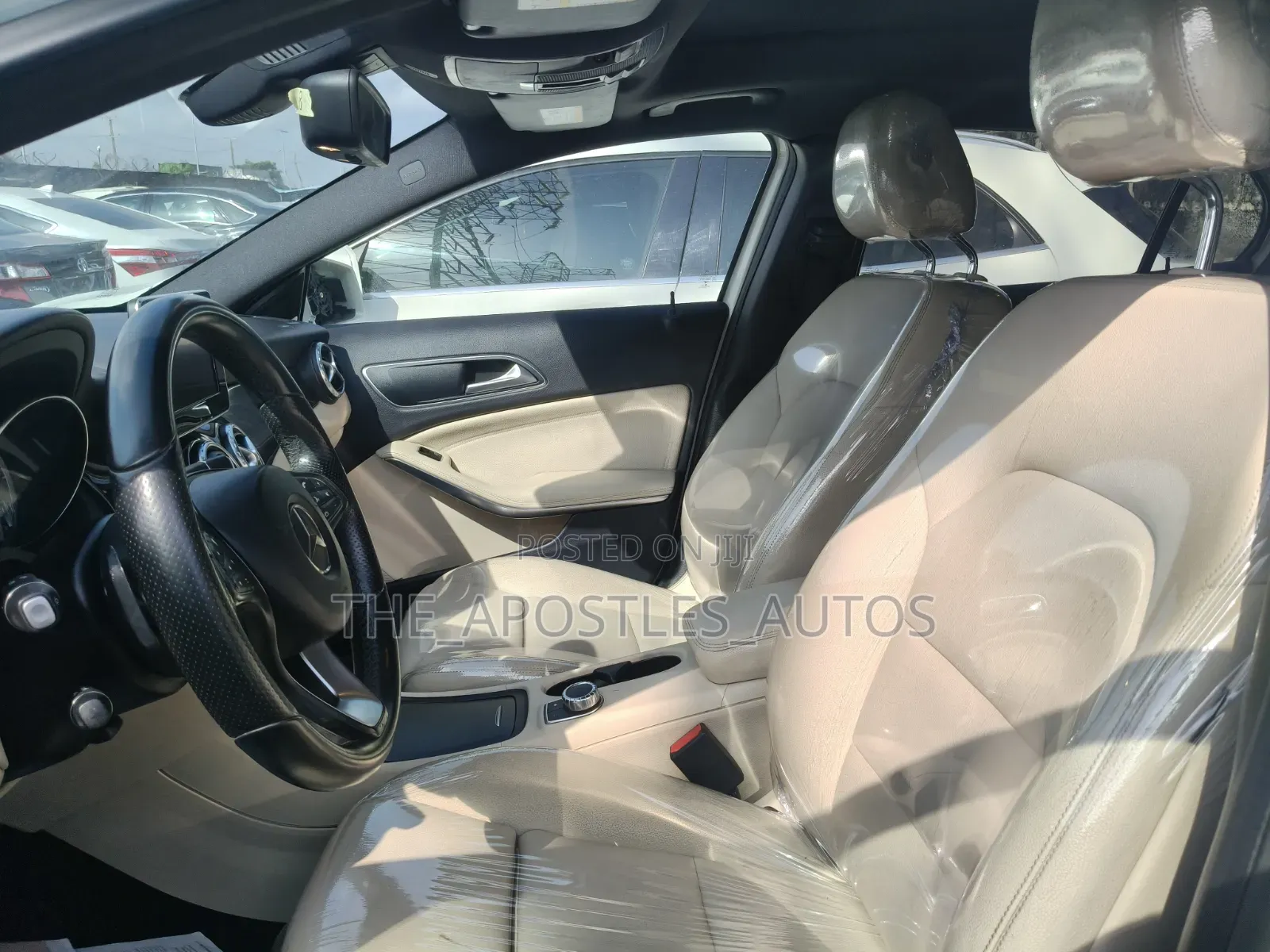 Mercedes-Benz GLA 250 2015 Off white