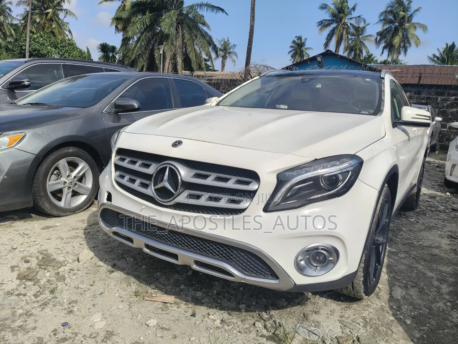Mercedes-Benz GLA 250 2018 Off white