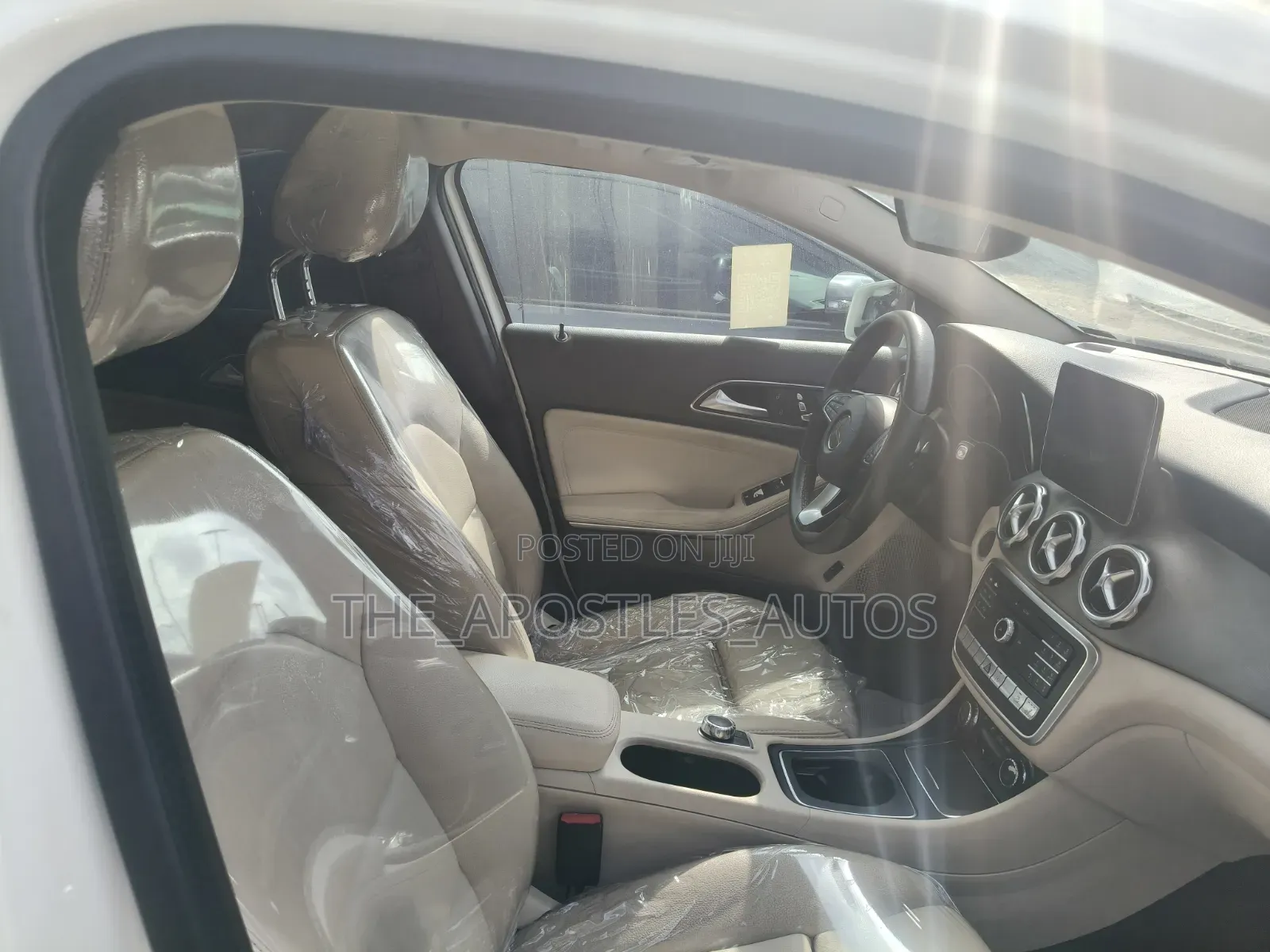Mercedes-Benz GLA 250 2018 Off white