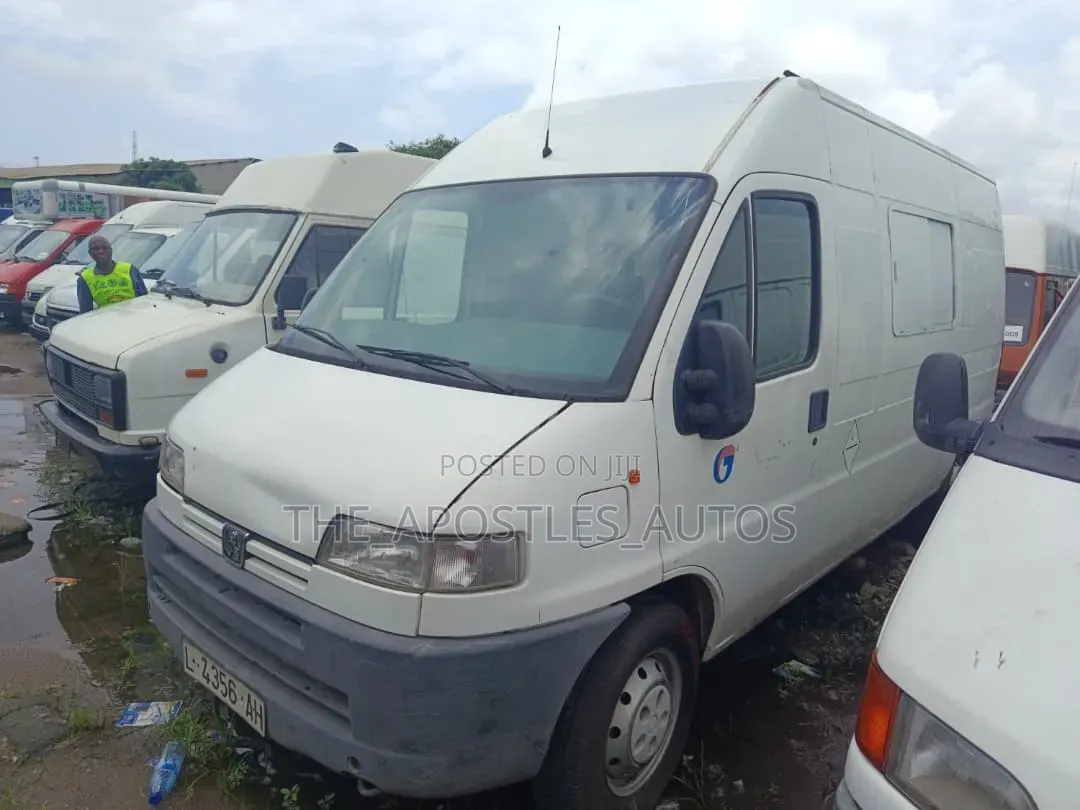 Peugeot Boxer 2005 White
