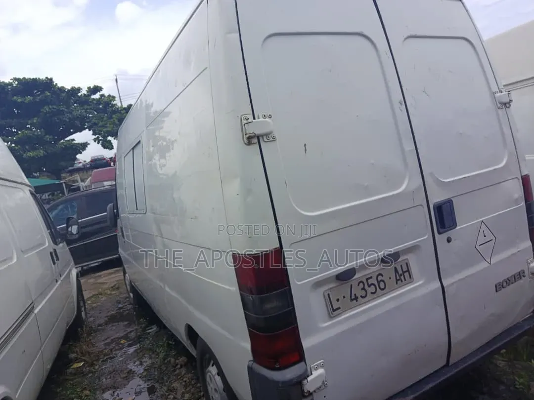 Peugeot Boxer 2005 White