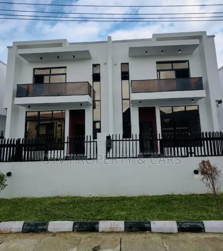 4bdrm Duplex in VGC / Ajah for sale