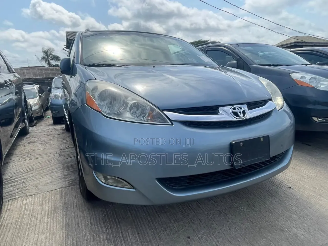 Toyota Sienna 2010 Blue
