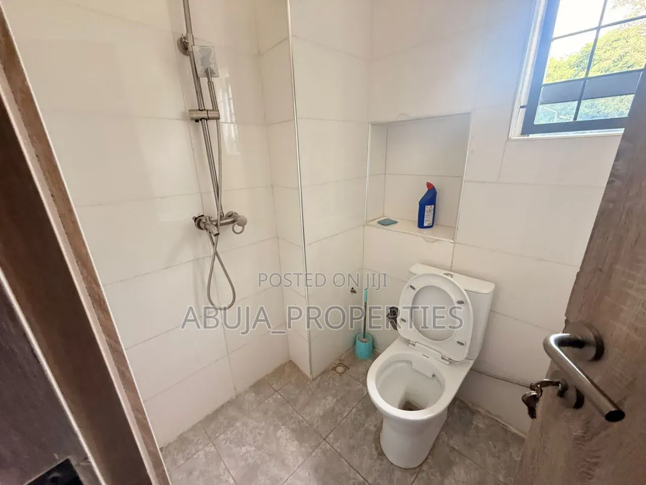 4bdrm Duplex in Life Camp for sale