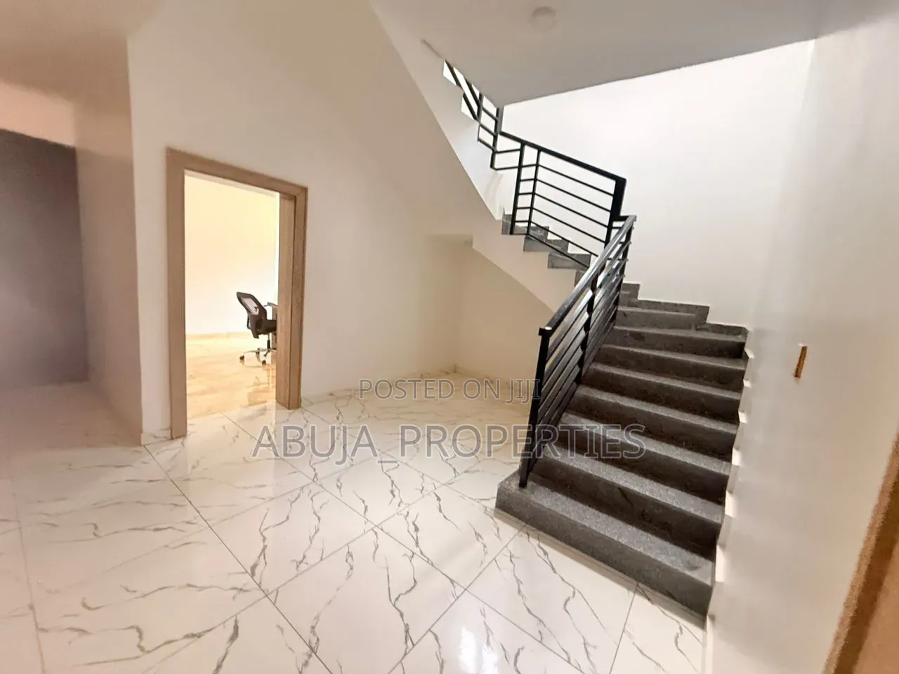 4bdrm Duplex in Life Camp for sale