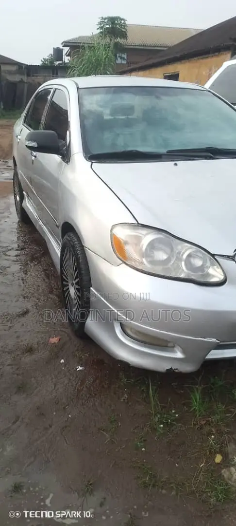 Toyota Corolla S 2004