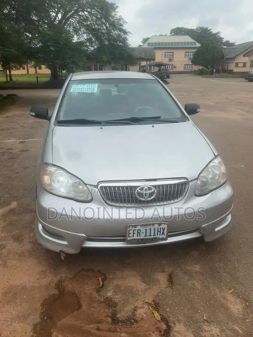 Toyota Corolla S 2004