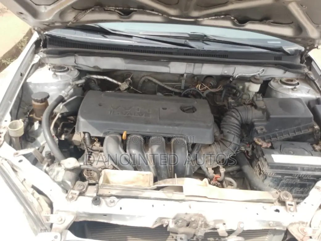 Toyota Corolla S 2004