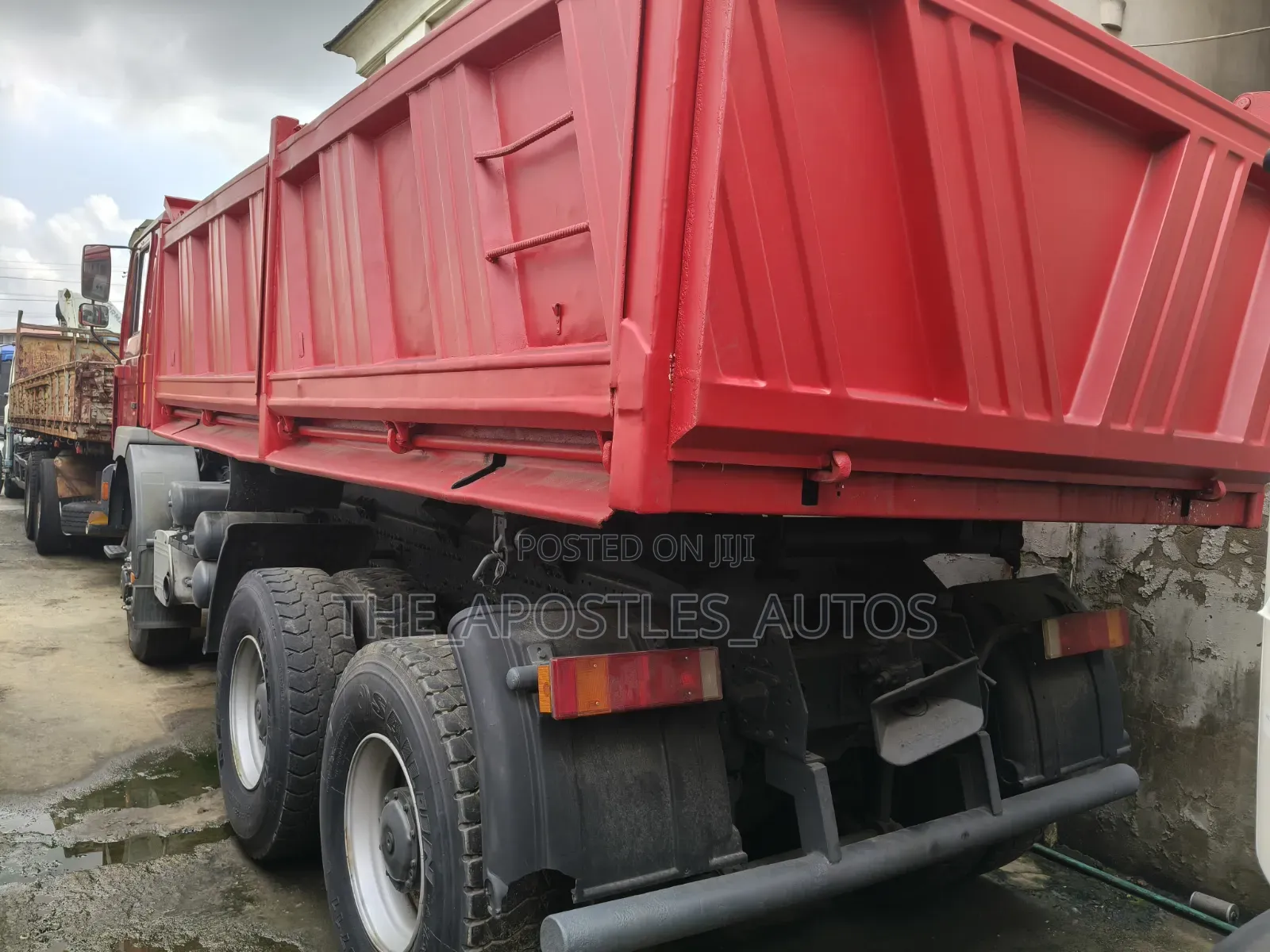 Man Diesel Dump Truck Tipper 10 Tyres