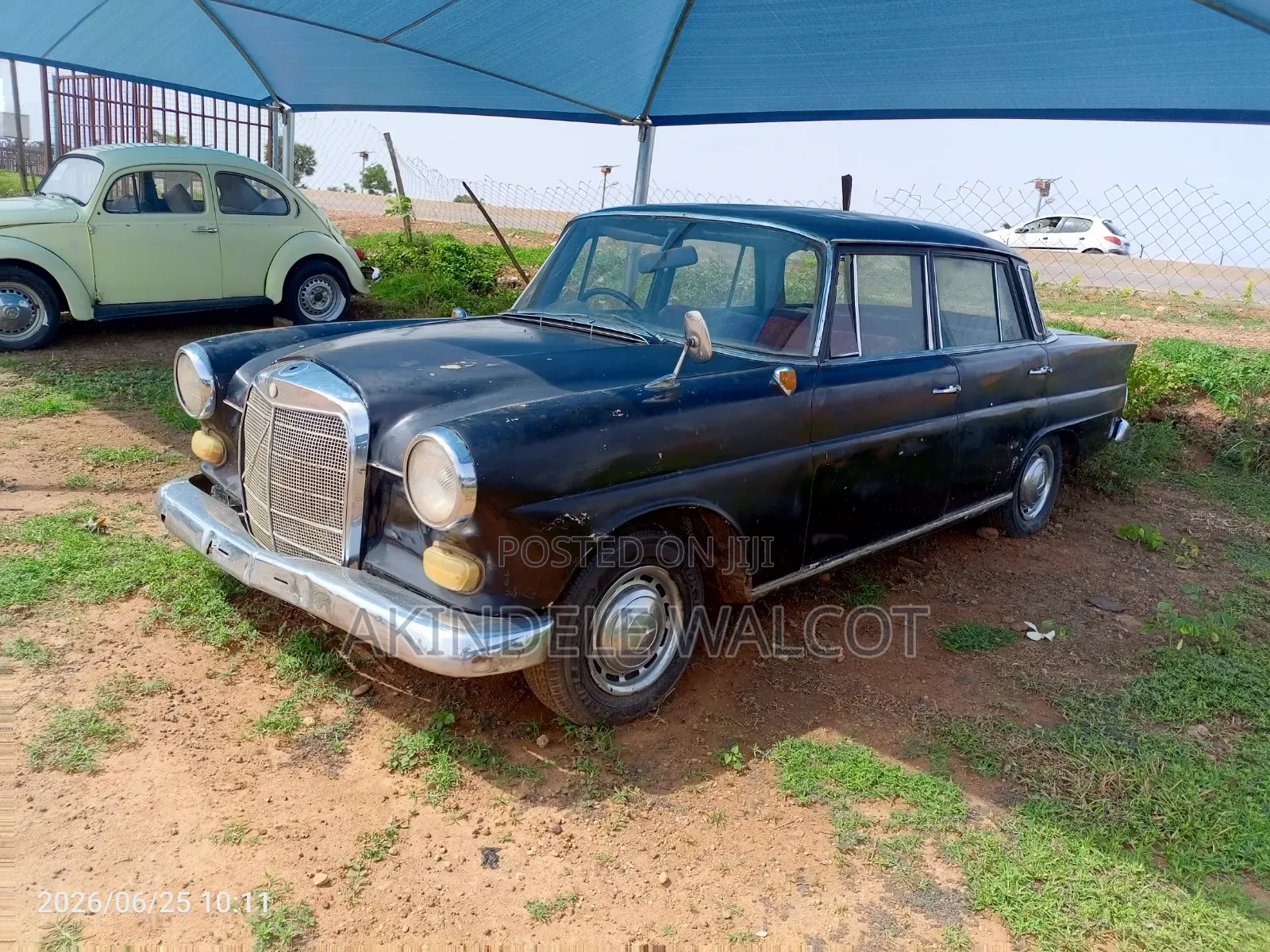 Mercedes-Benz 200E 1967 Black
