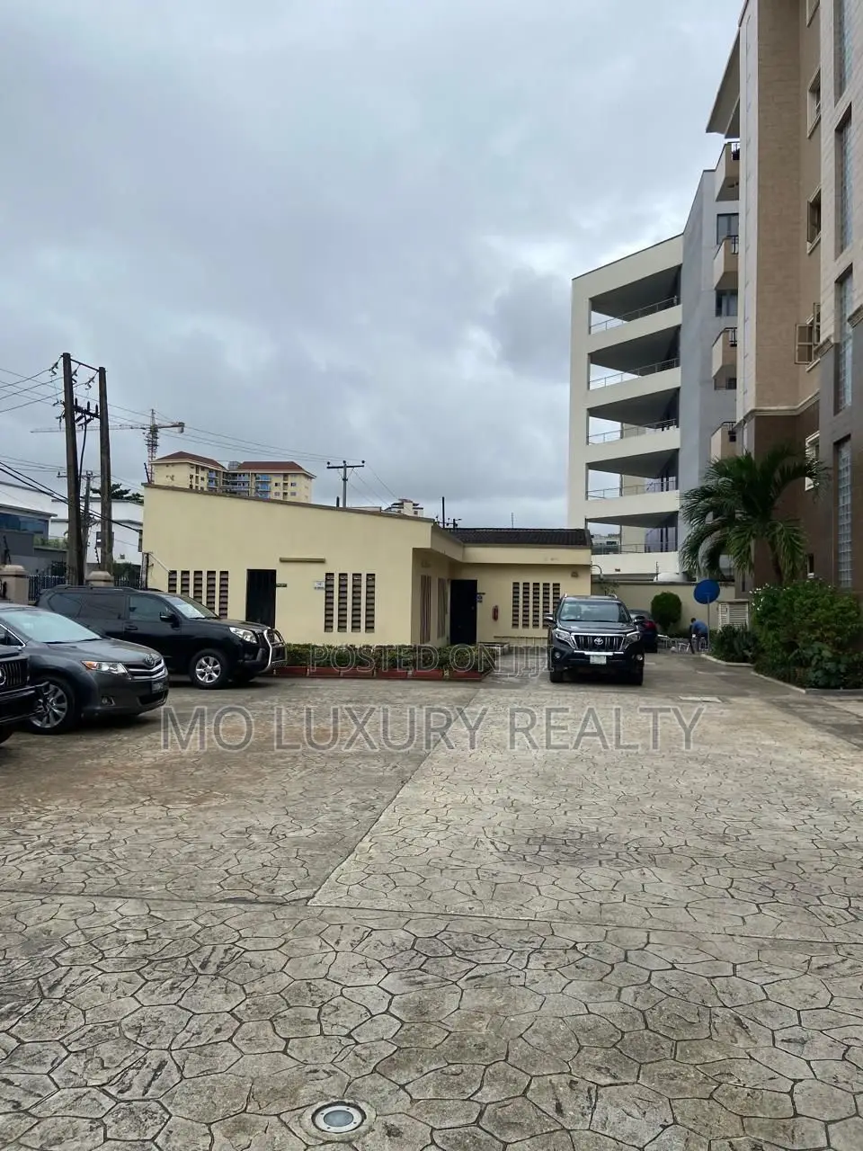 3bdrm Apartment in Ikoyi for sale
