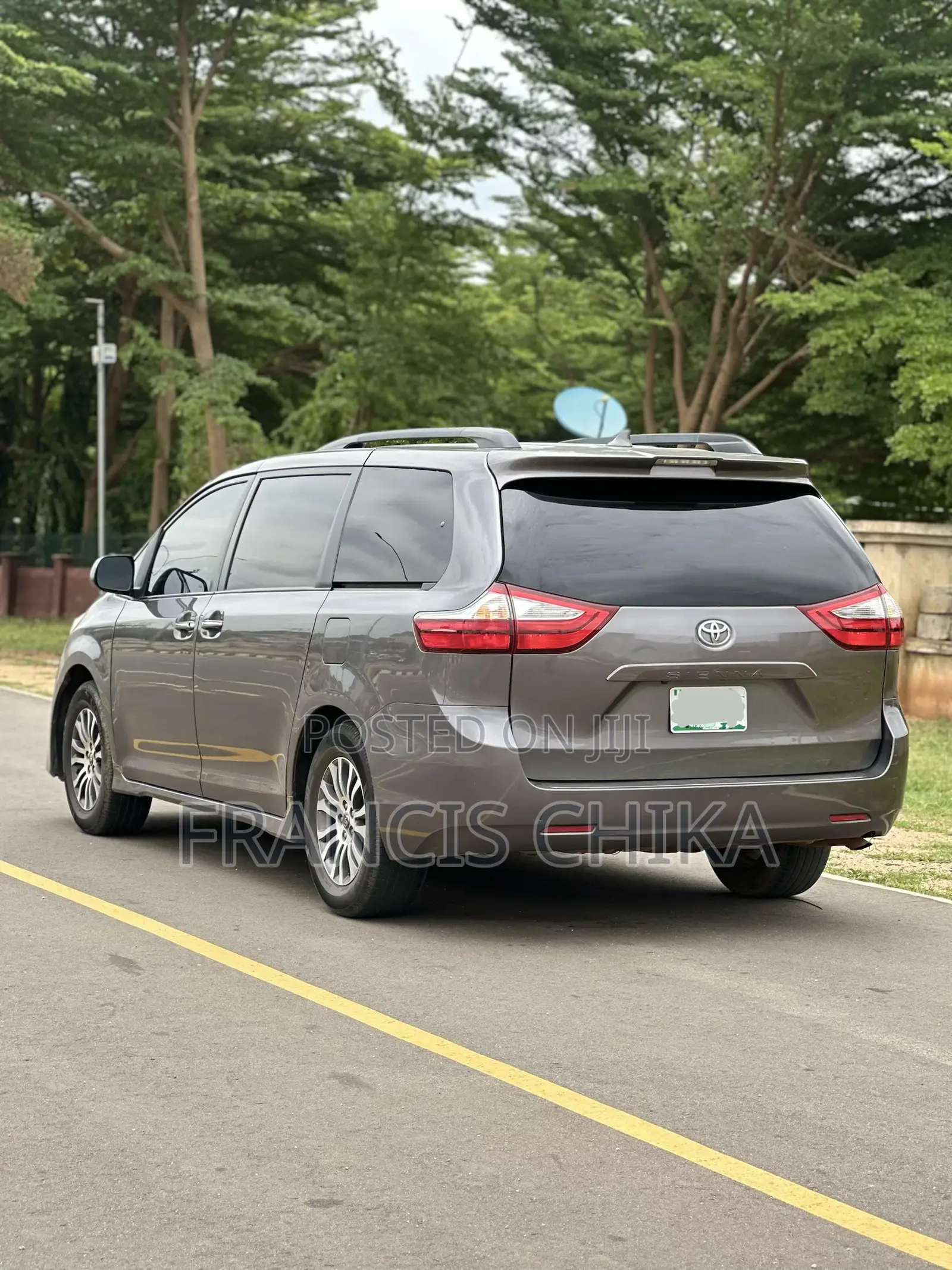 Toyota Sienna 2018 Gray