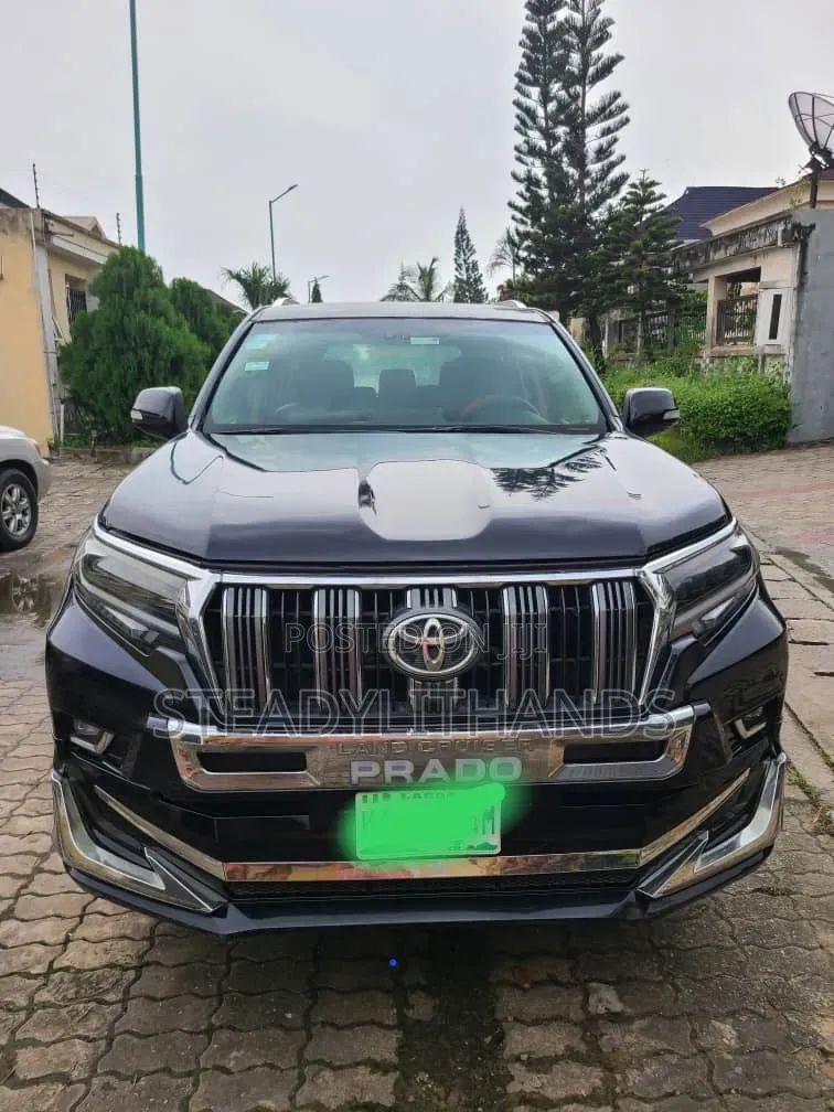 Toyota Land Cruiser Prado 2011 Black
