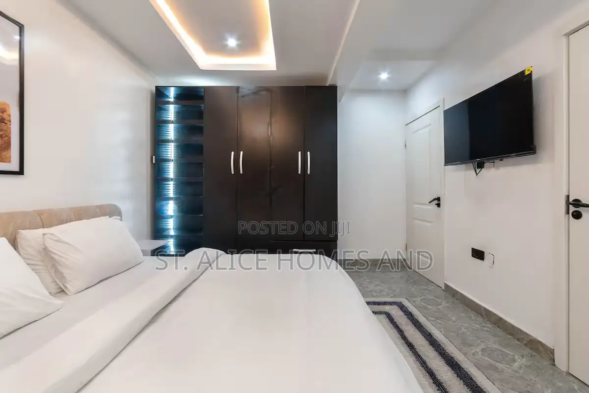Ahiij 3 Bedroom Apartment With Ps5, Gym And Swimming Pool, (Vi), Lagos