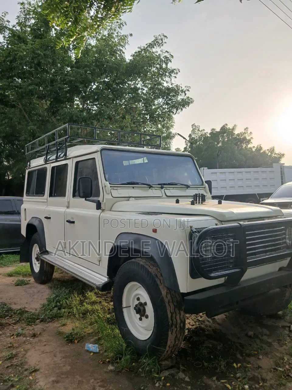 Land Rover Defender 2002 White