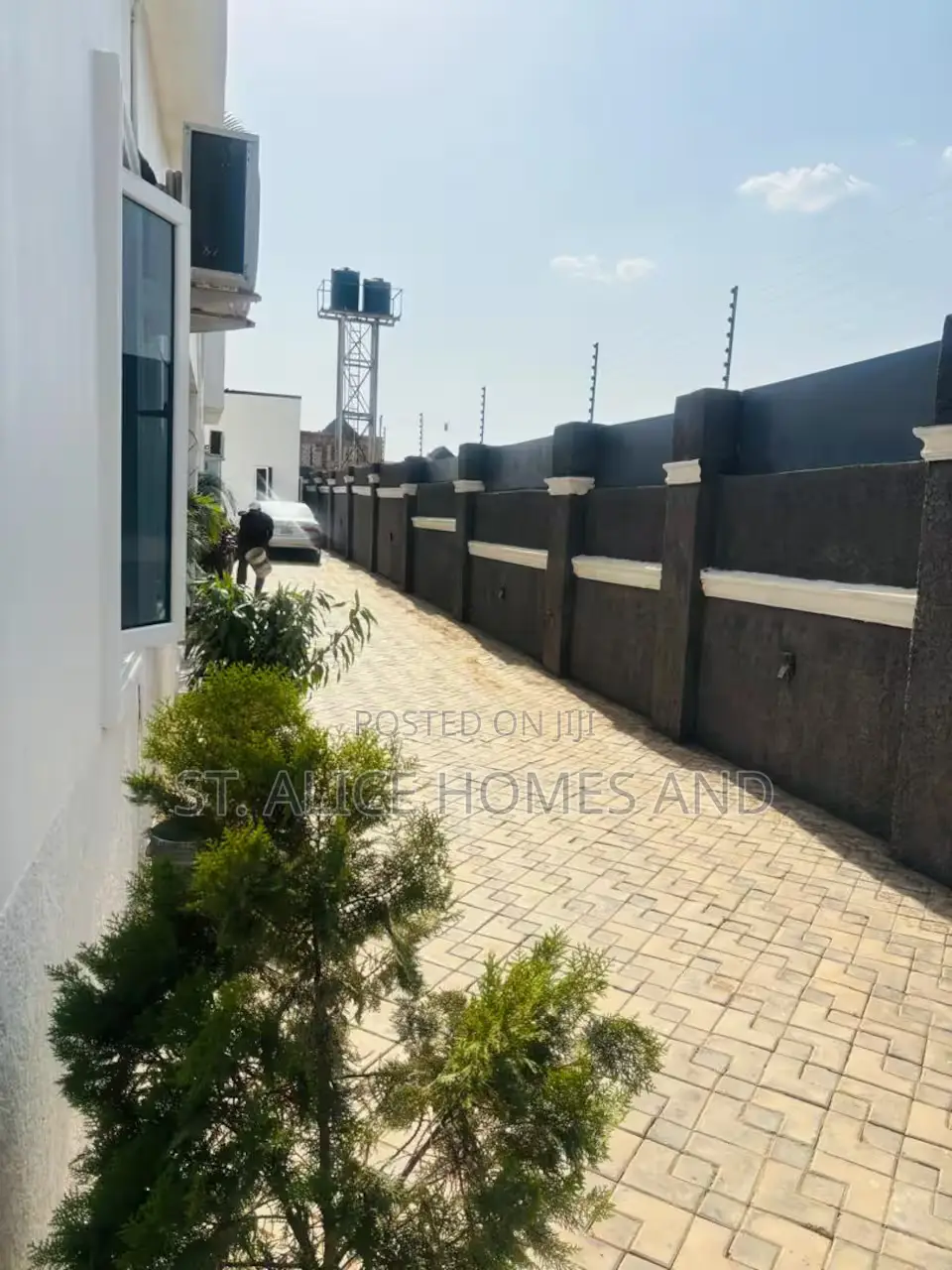 Madisonvillage Blue Stylish 2 Bedroom Apartment, Lugbe District, Abuja