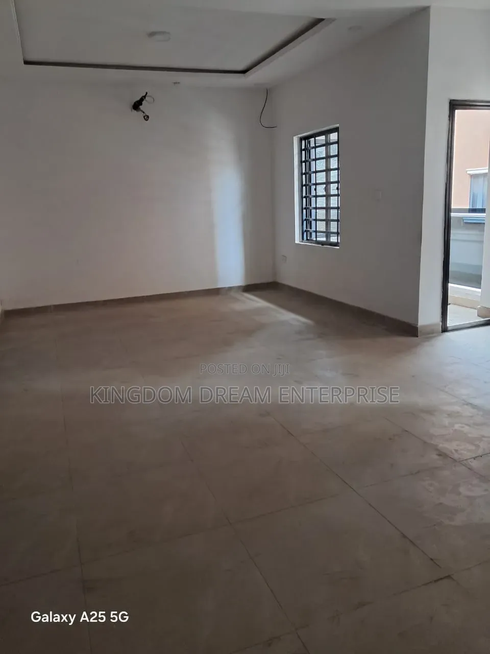 3bdrm Block of Flats in Ikeja Lagos, Mobolaji Bank Anthony Way for sale