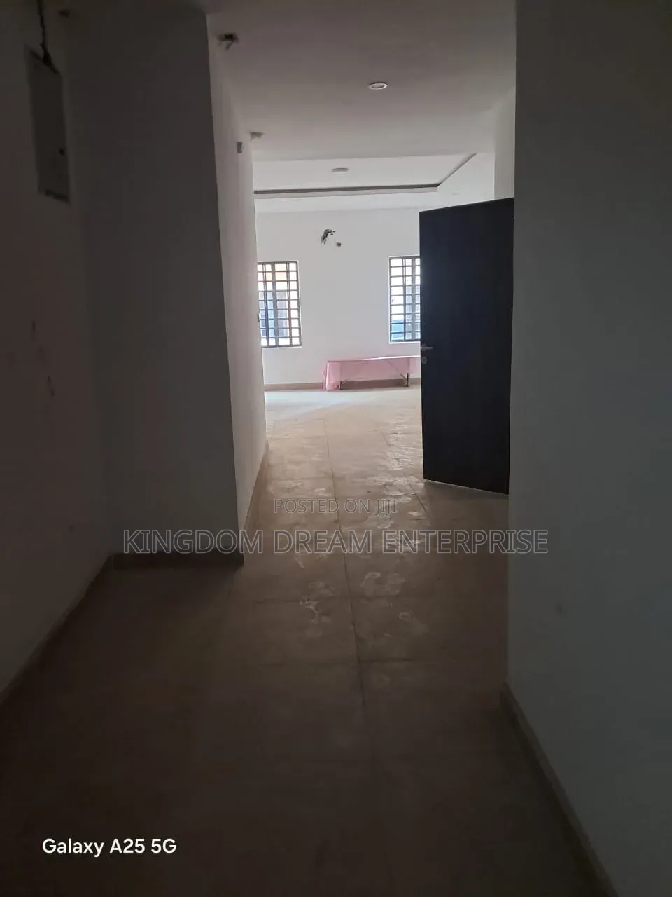 3bdrm Block of Flats in Ikeja Lagos, Mobolaji Bank Anthony Way for sale