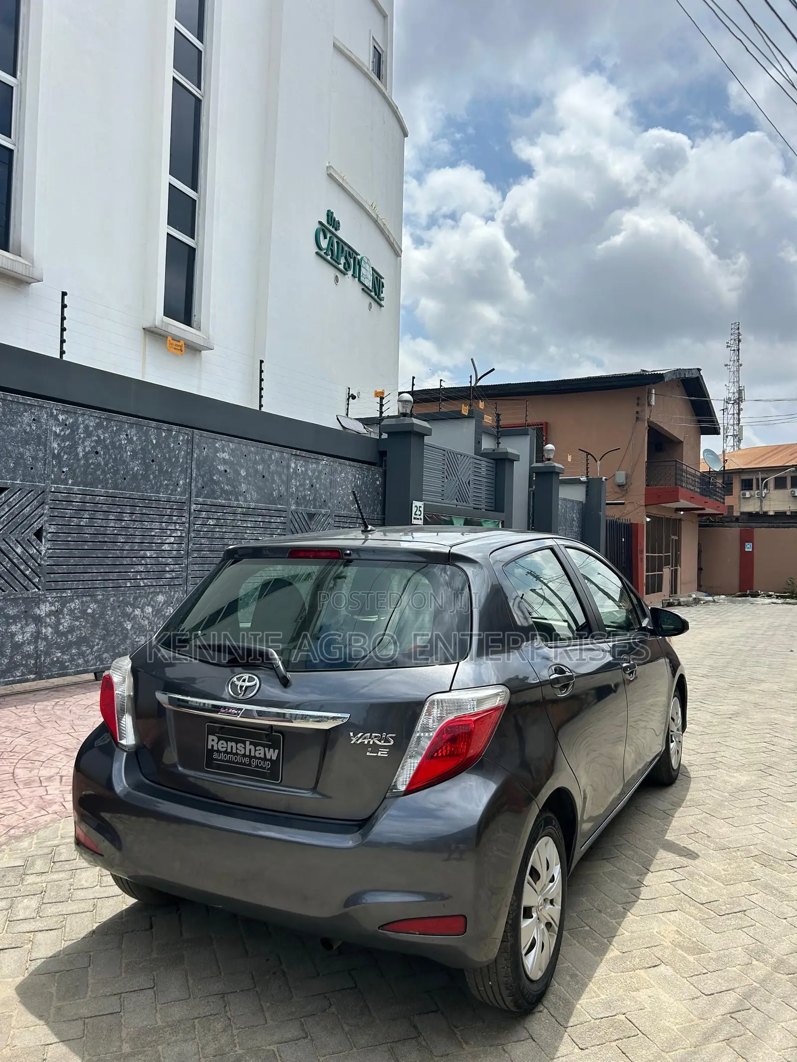 Toyota Yaris LE Hatchback 5dr 2014 Gray