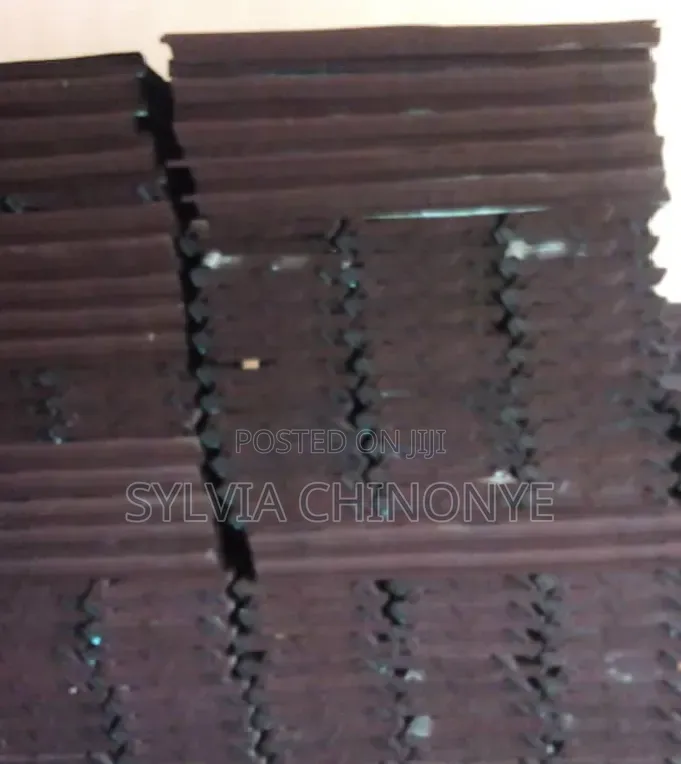 Red With Black Patch Milano Stone Coated Roofing Sheets With 50 Years