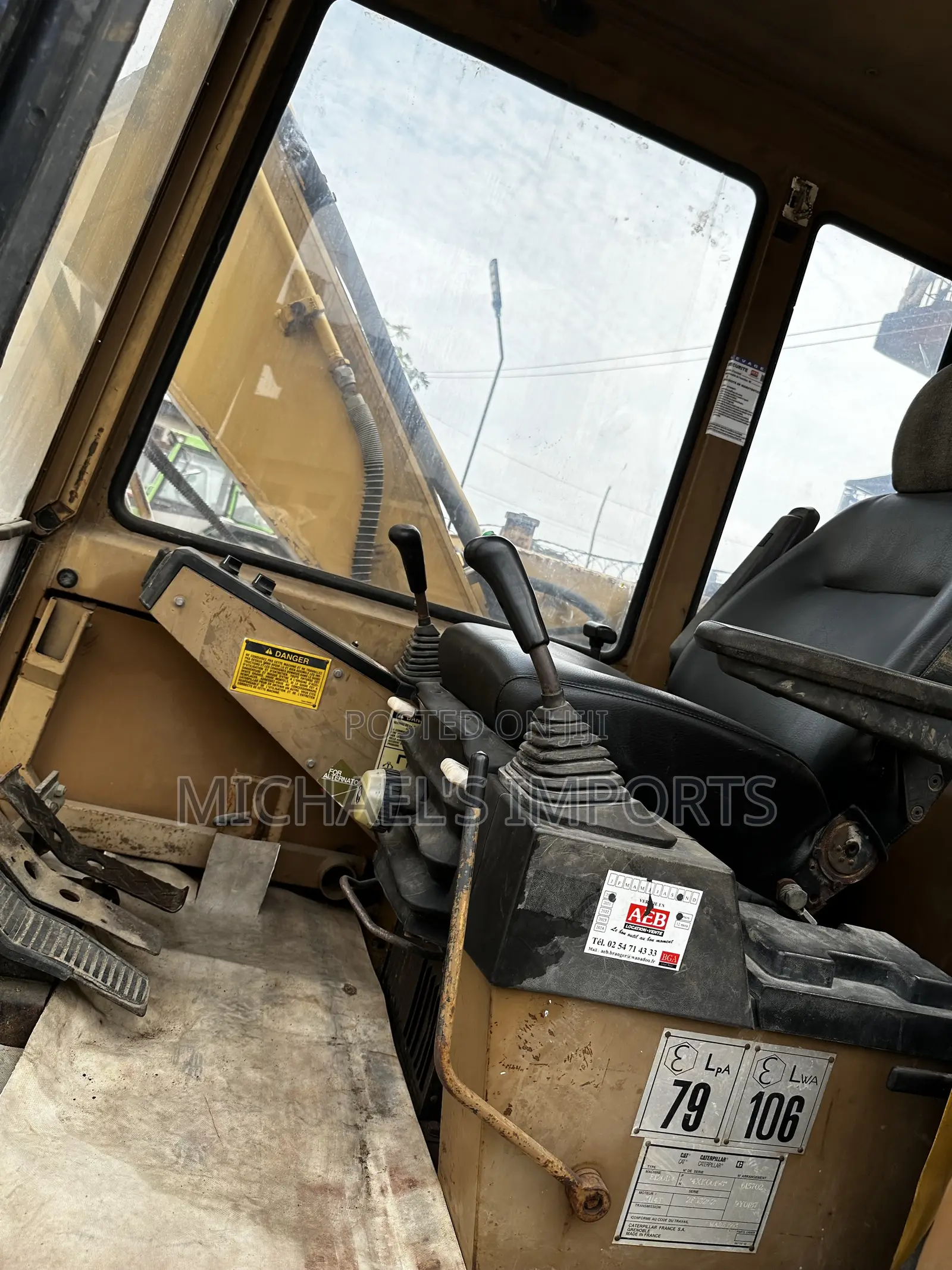 Foreign Used Caterpillar E120b Tracked Hydraulic Excavator