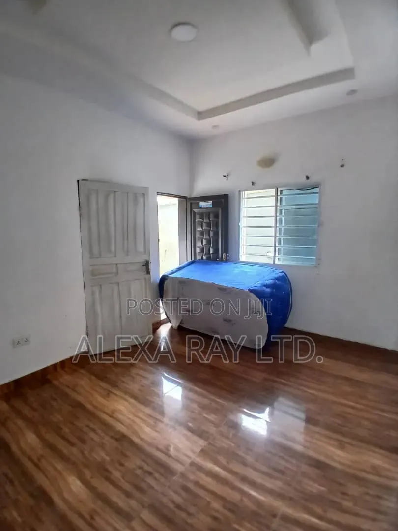 Mini Flat in Badore for rent