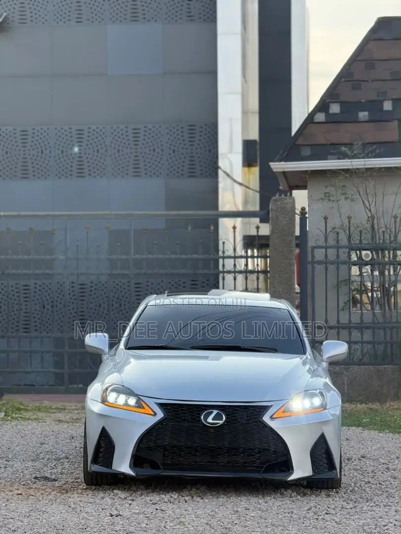 Lexus IS 2014 Silver