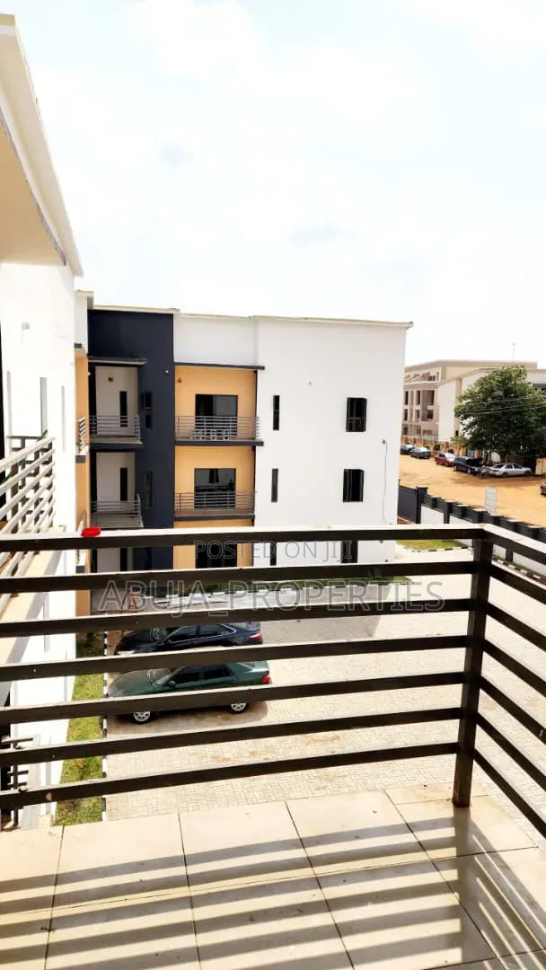 3bdrm Apartment in Kaura for sale