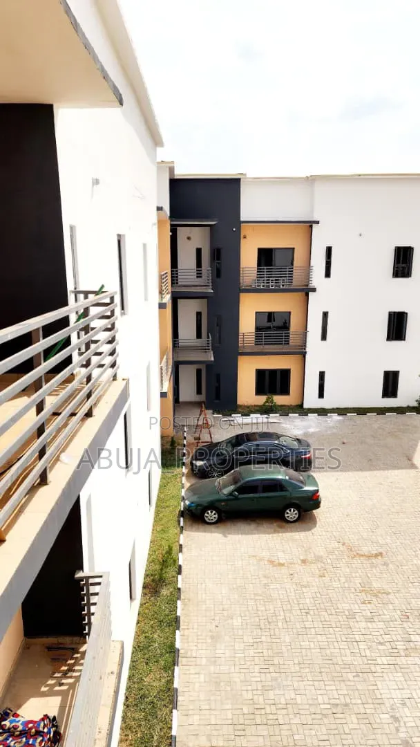 3bdrm Apartment in Kaura for sale