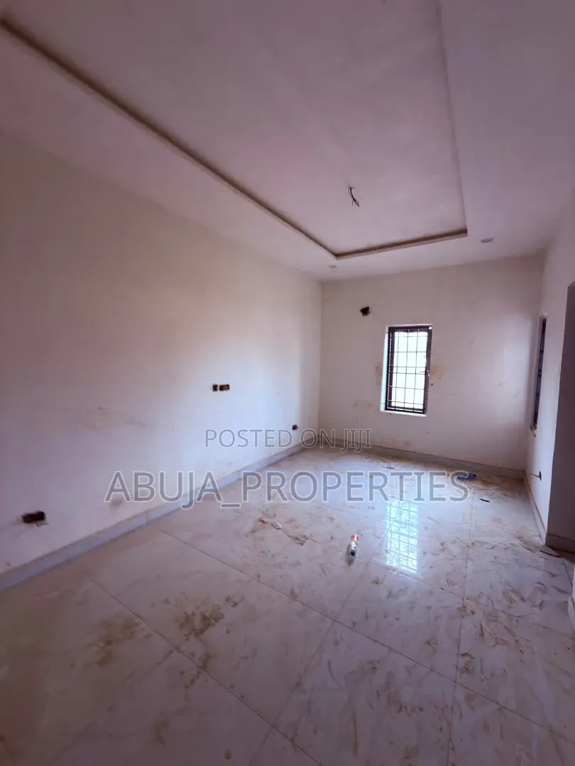3bdrm Apartment in Life Camp for sale