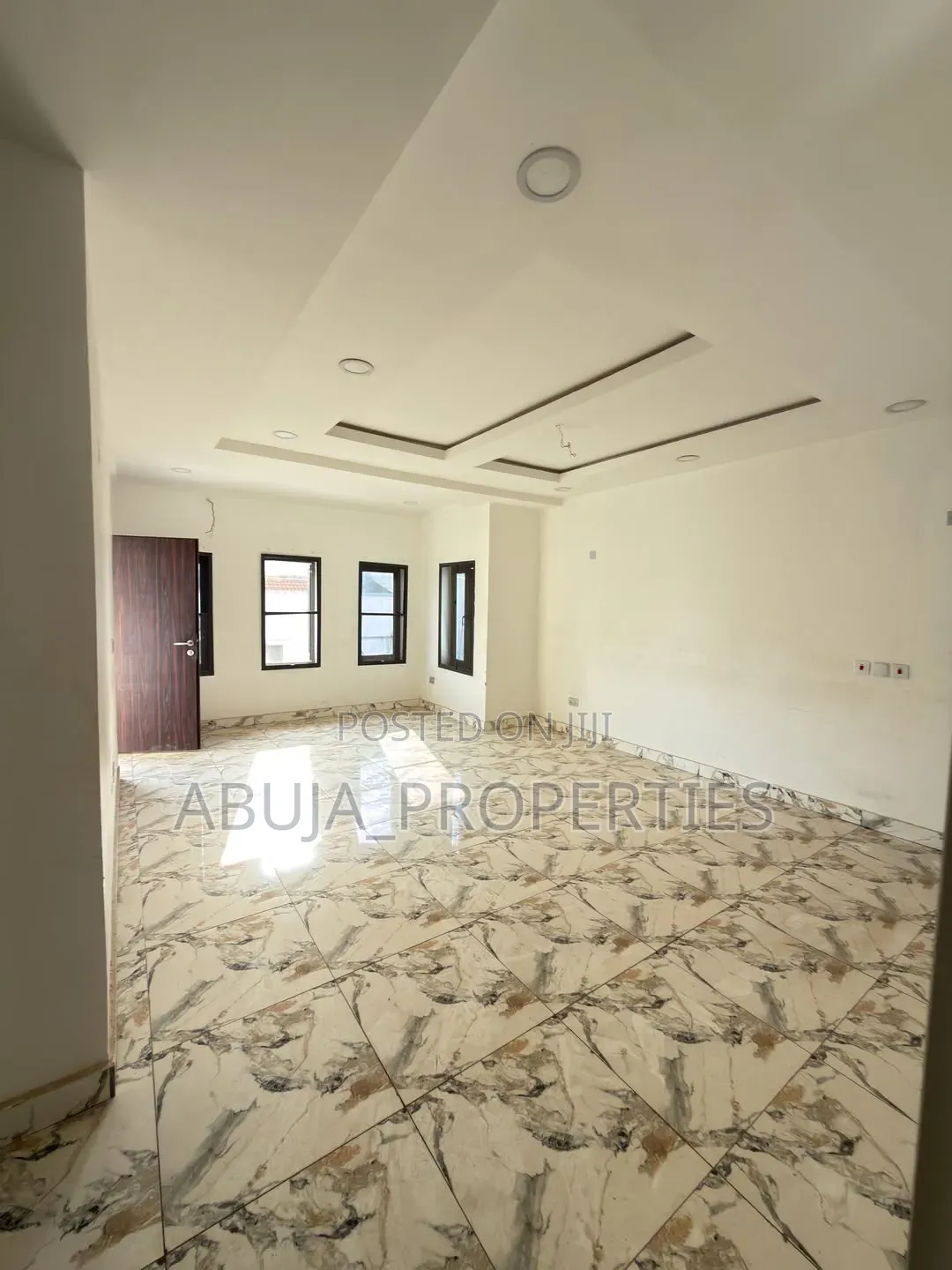 4bdrm Duplex in Wuse 2 for sale