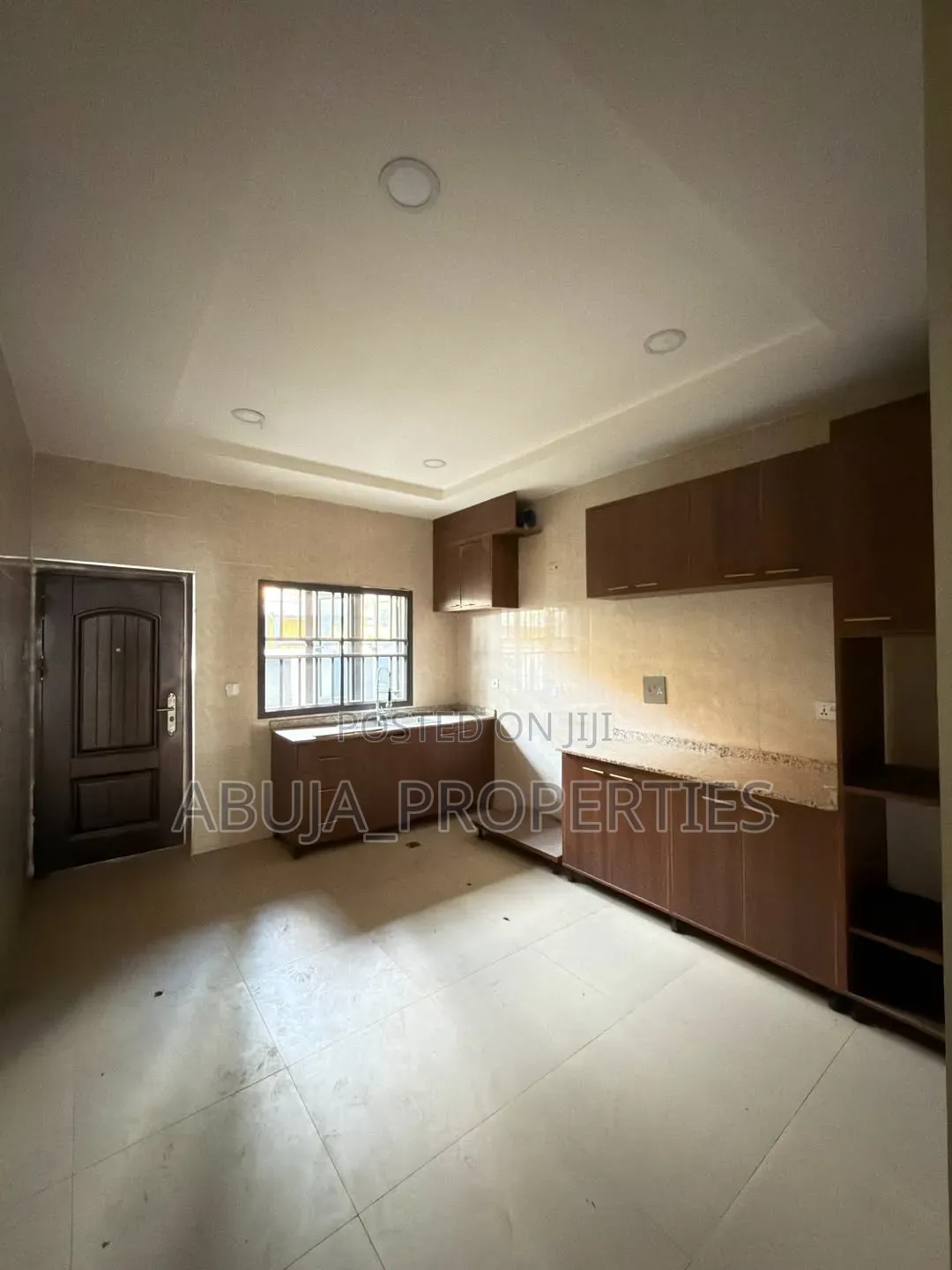 4bdrm Duplex in Wuse 2 for sale