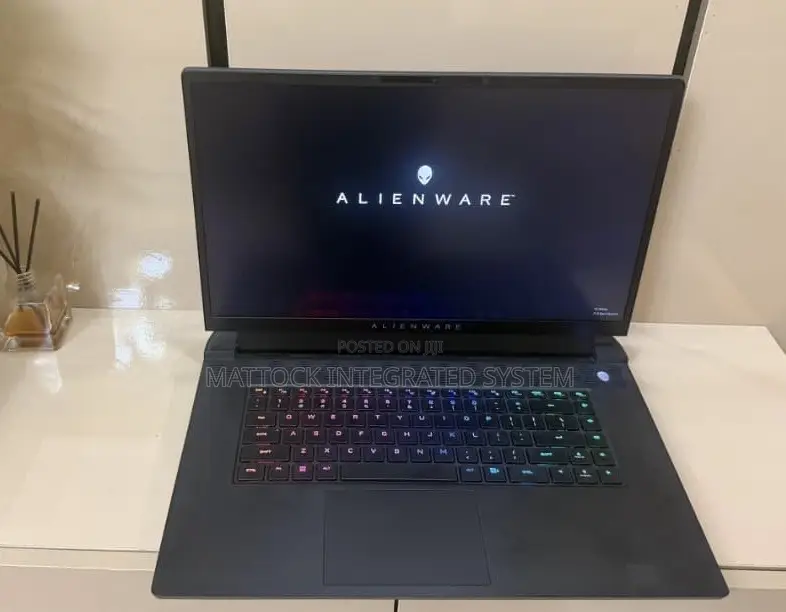 Laptop Dell 16GB AMD Ryzen 9 SSD 1T