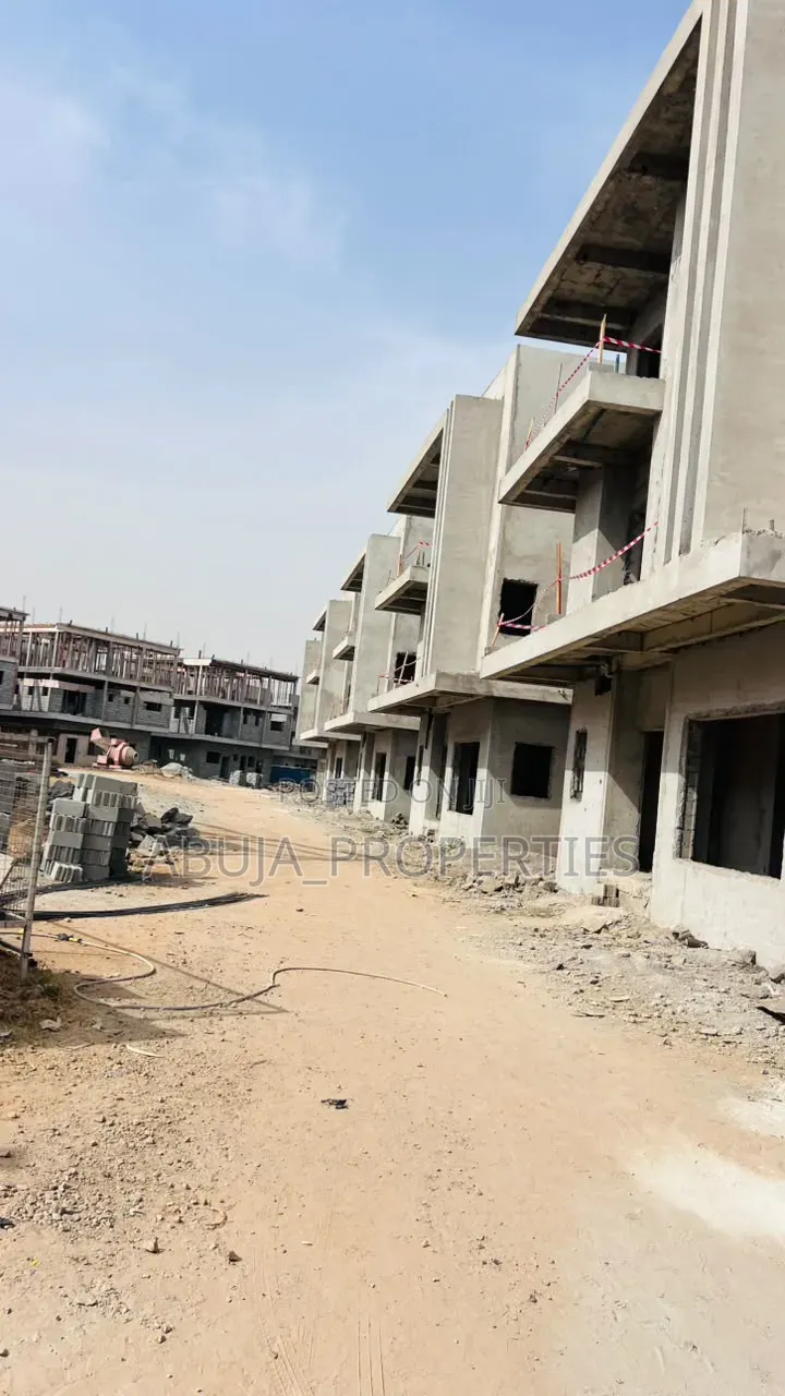 4bdrm Duplex in Jabi for sale
