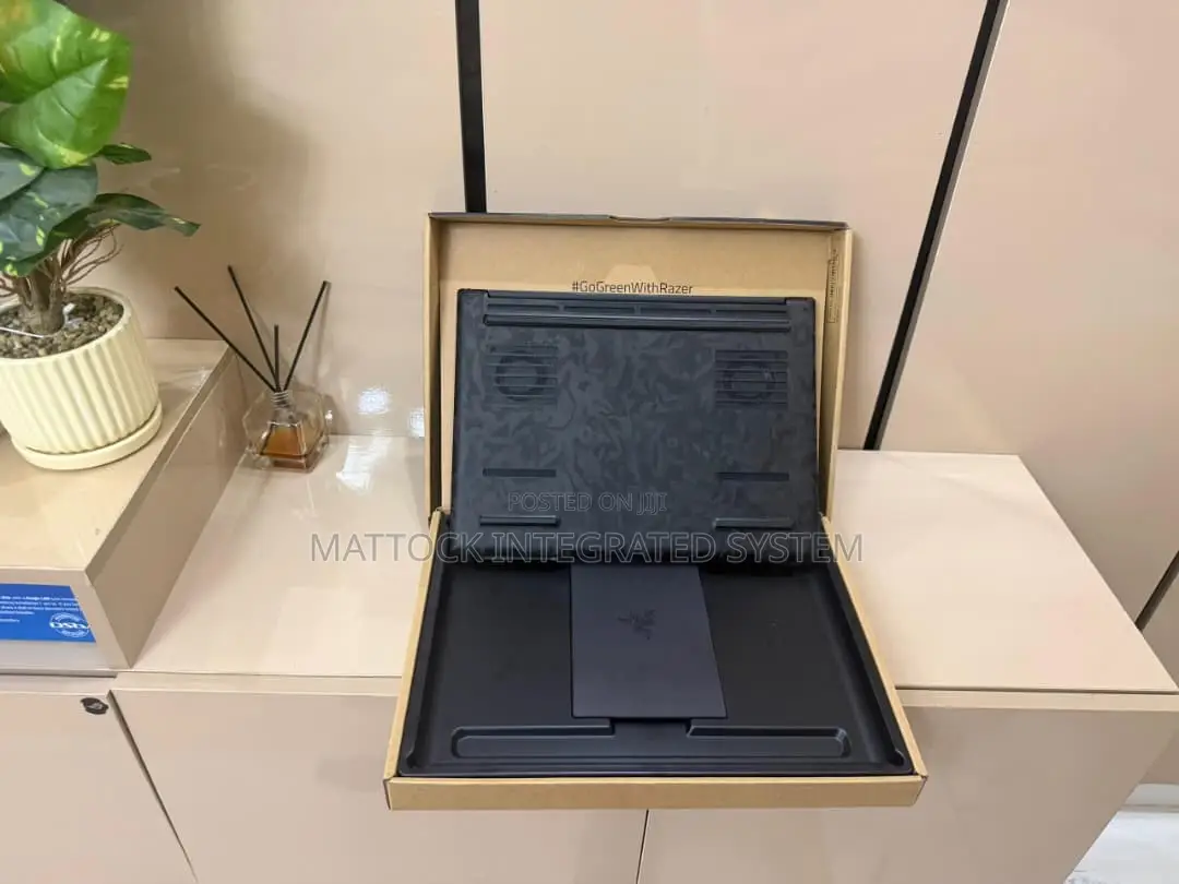 Laptop Razer Blade 16GB AMD Ryzen 9 SSD 1T
