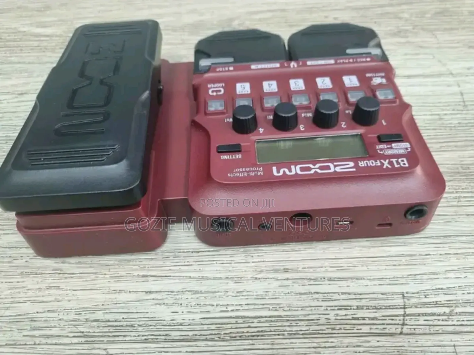Zoom B1x Four Bass Guitar Effect Multi-Effect Processor