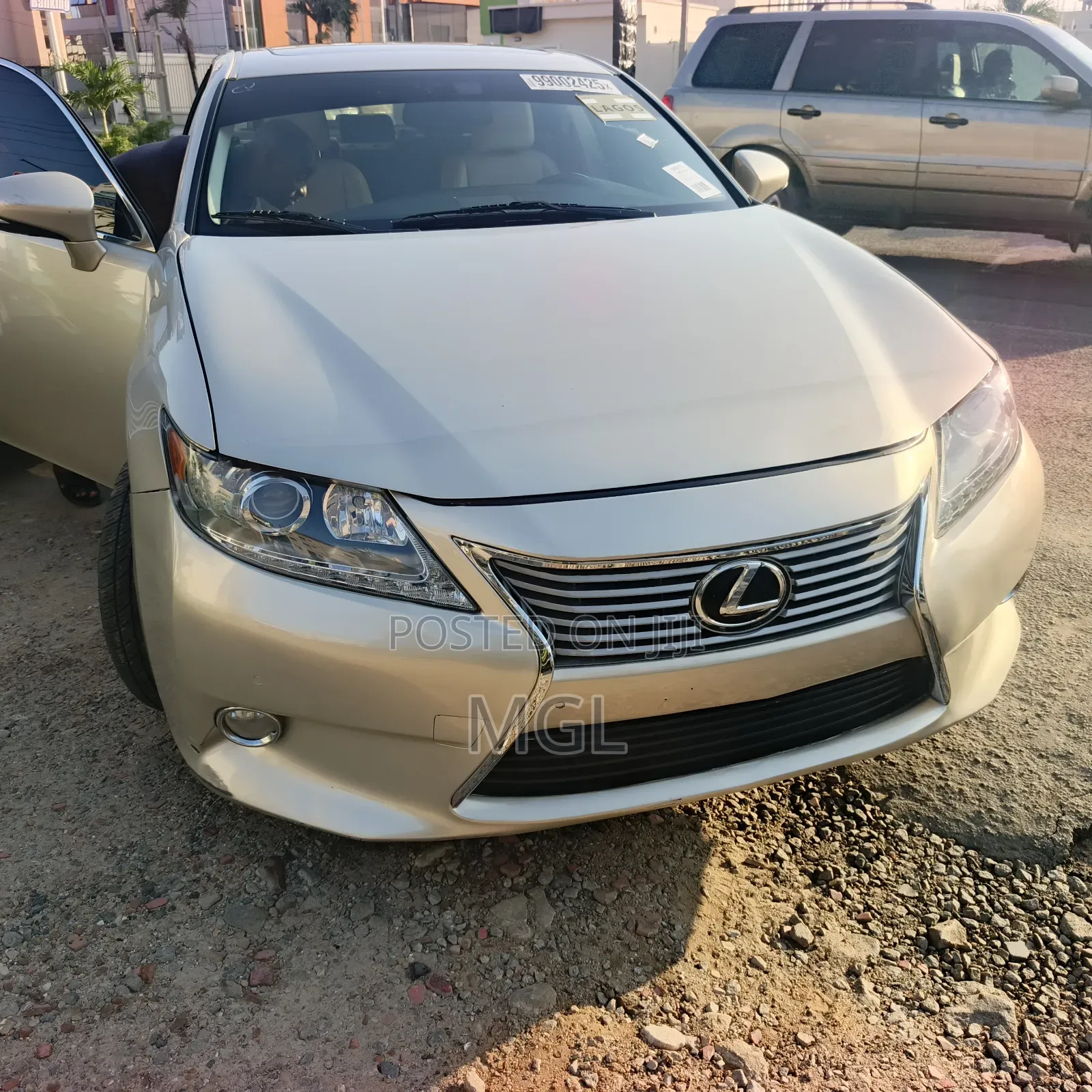 Lexus ES 2013 Gold