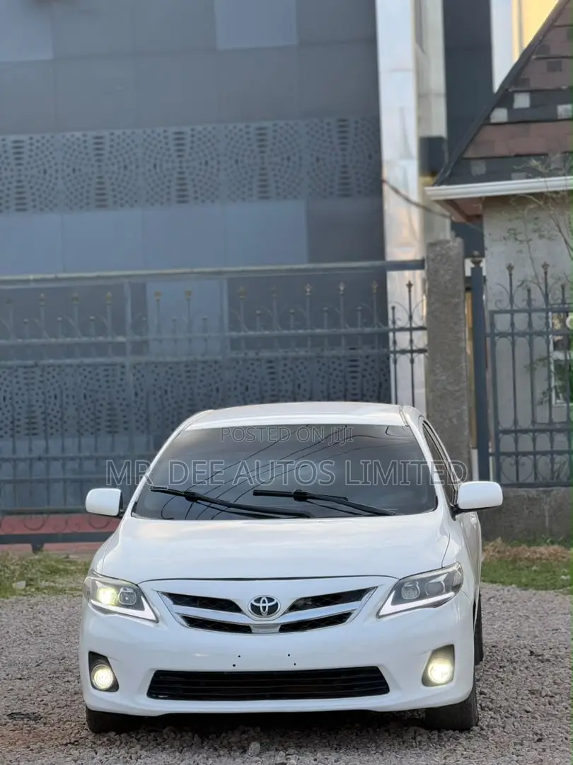 Toyota Corolla 2010 White