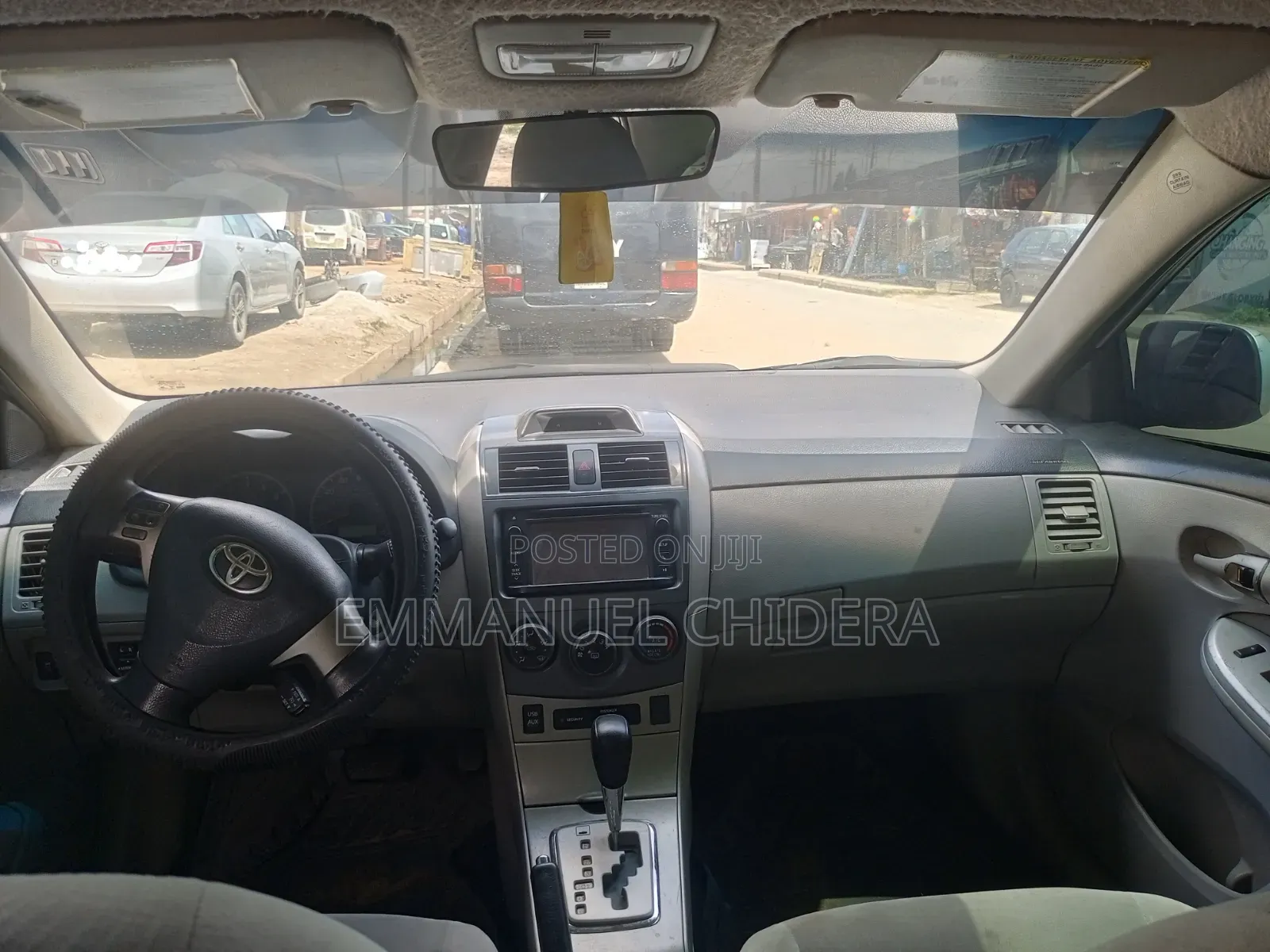 Toyota Corolla LE 4dr Sedan (1.8L 4cyl 4A) 2013 Silver