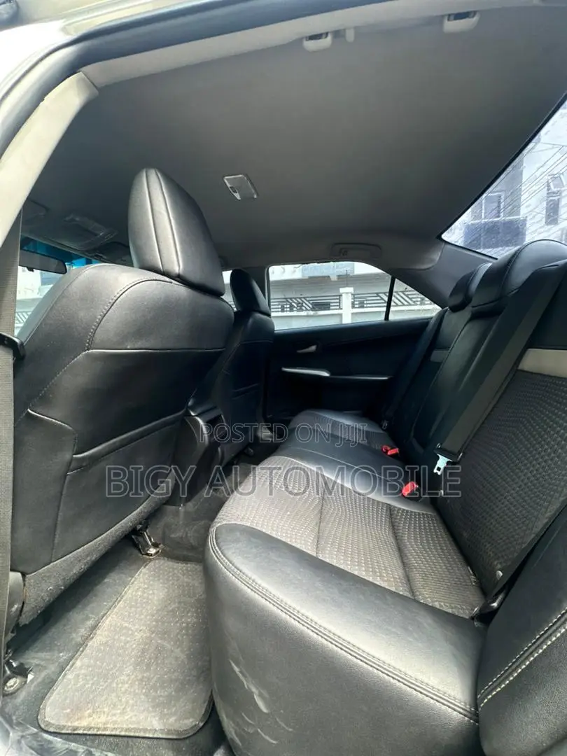Toyota Camry SE Sport 4dr Sedan w/Prod. End 11/13 (2.5L 4cyl 6A) 2014