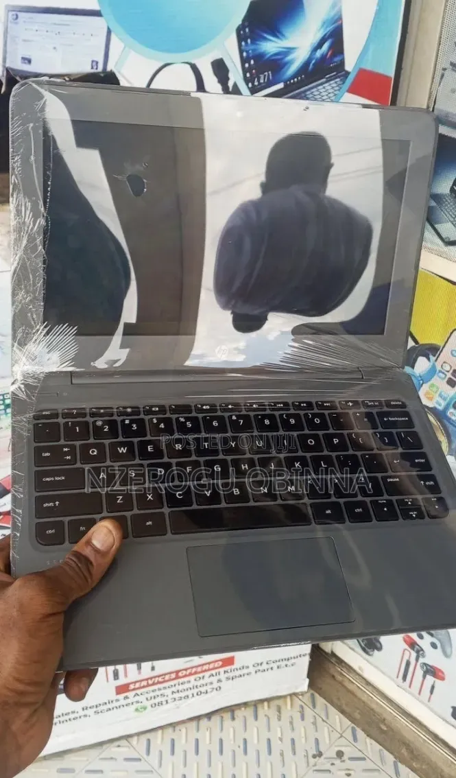New Laptop HP Stream 11 4GB Intel Celeron SSD 60GB